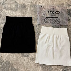 OQQ size medium ribbed skirts 2 pack